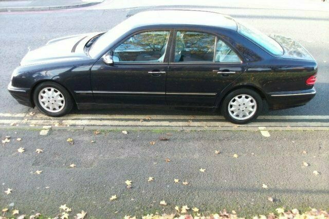 Used Mercedes E240 Avantgarde 177 HP (130 kW) 2003 Sedan