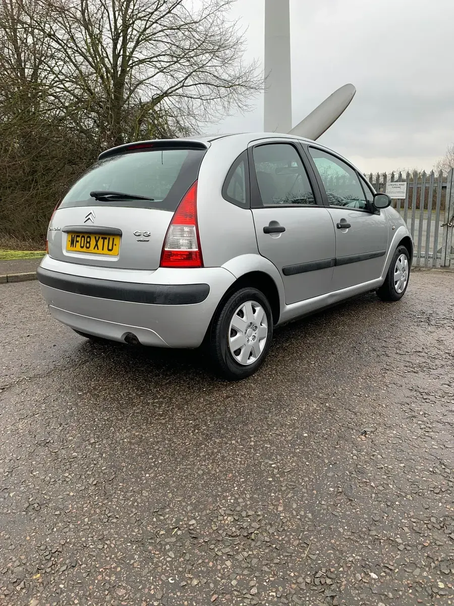 Used Citroën C3 60 HP (44 kW) 2008 Silver Hatchback