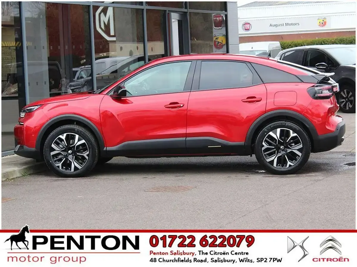 Used Citroën e-C4 114 kW (156 HP) 2025 Red Hatchback