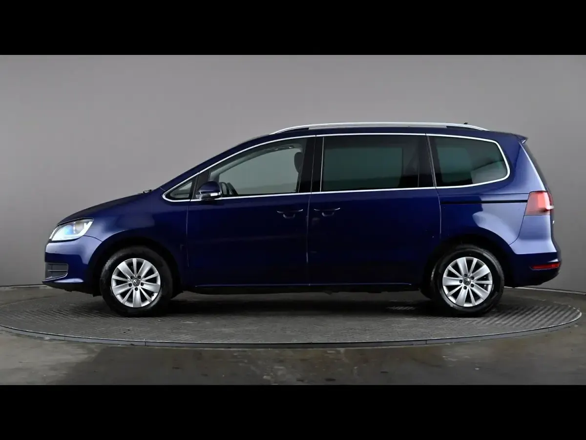 Used VW Sharan SE 150 HP (110 kW) 2021 Blue MPV