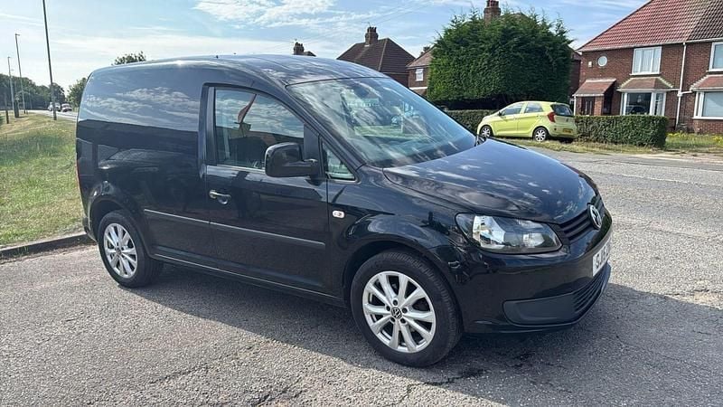 Black Used 2015 VW Caddy Trendline MPV | £5,375 (Super price) - Image 1/4