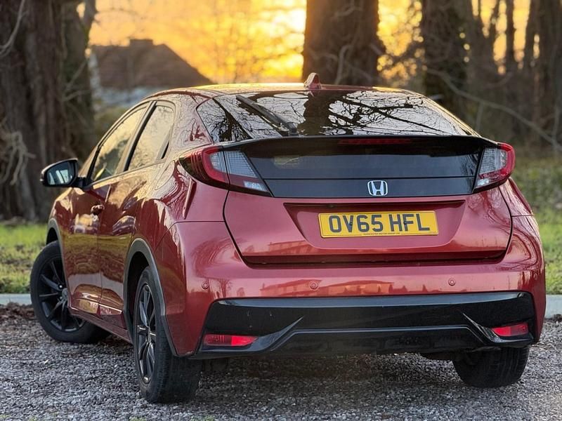 Begagnad Honda Civic SR 2015 Röd Halvkombi