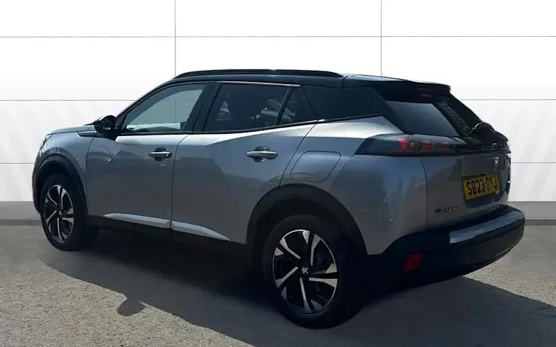 Used Peugeot e-2008 GTi 100 kW (136 HP) 2023 SUV
