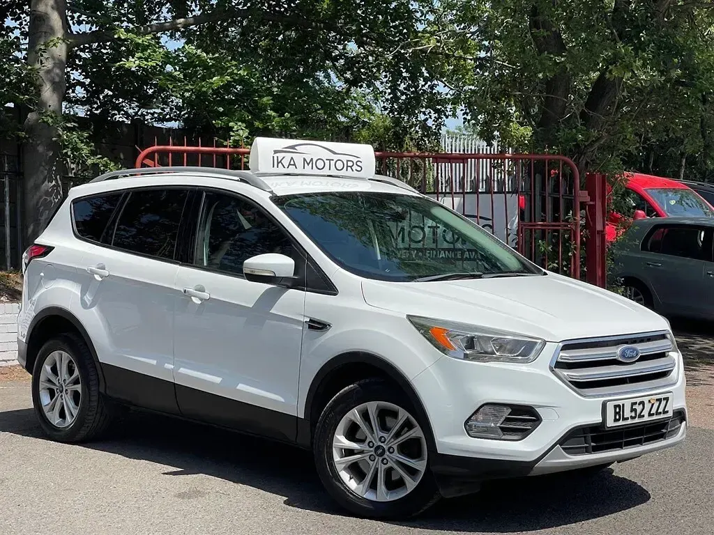 Used Ford Kuga Titanium 120 HP (88 kW) 2017 White SUV