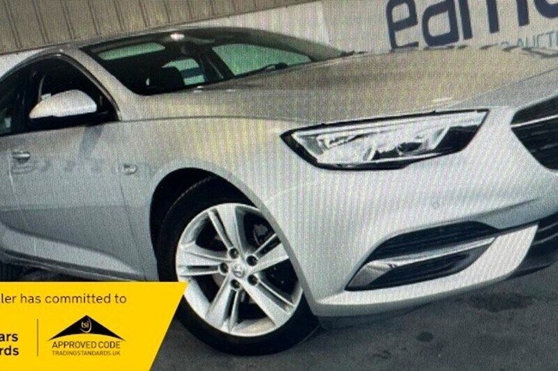 Silver Used 2019 Vauxhall Insignia Sport Hatchback | £6,995 (Good price) - Image 1/1