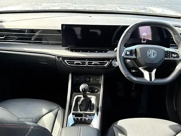 Used MG HS Trophy 170 HP (125 kW) 2026 Silver SUV