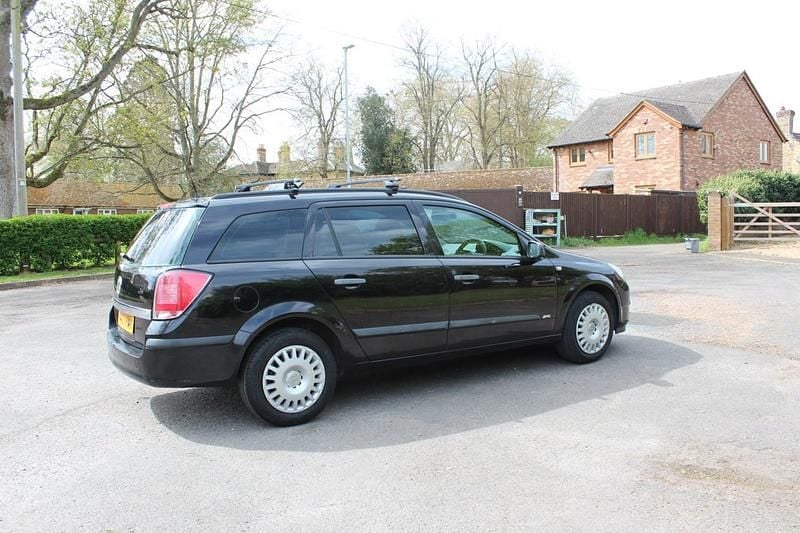 Used Vauxhall Astra 2007 Black Estate