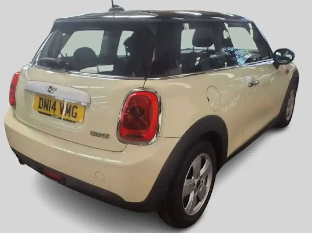 Usado Mini Cooper Hatch 2014 Branco Citadino