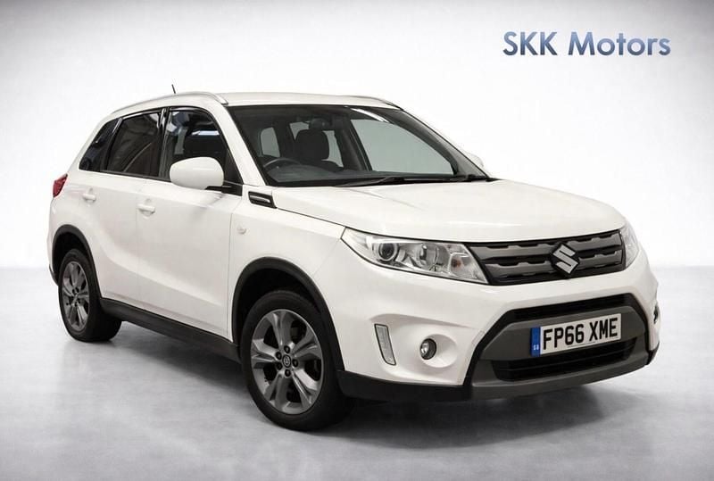 Used Suzuki Vitara SZ-T 120 HP (88 kW) 2016 White SUV