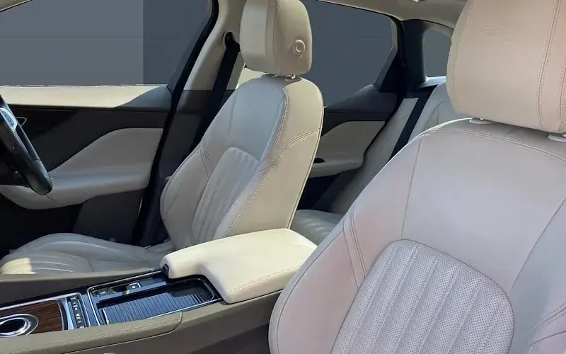 Used Jaguar F-Pace Portfolio 179 HP (131 kW) 2020 SUV