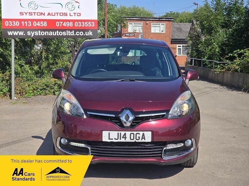 Used Renault Grand Scénic III Dynamique 110 HP (80 kW) 2014 Red MPV