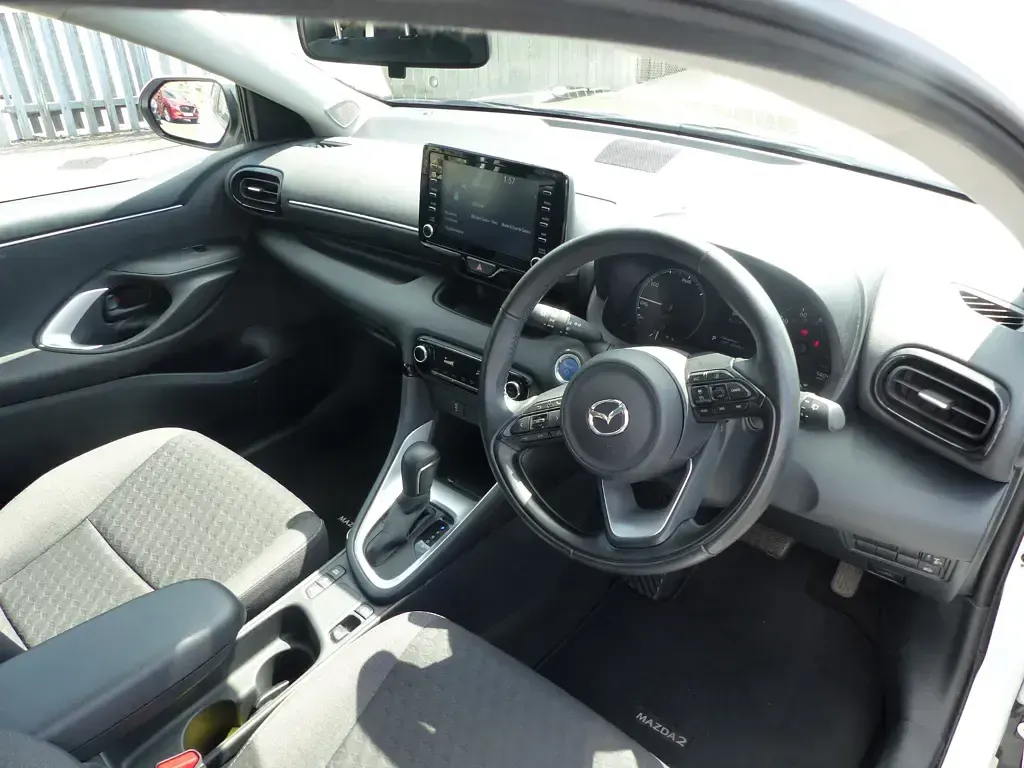 Used Mazda 2 2022 White Hatchback