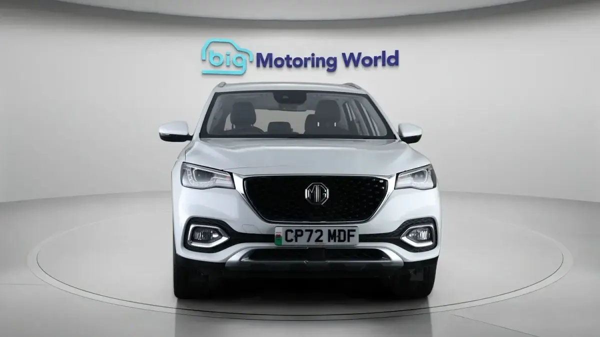 Begagnad MG HS Excite 162 HK (119 kW) 2023 Vit SUV