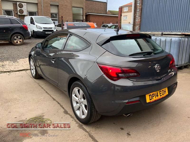 Used Vauxhall Astra GTC Sport 138 HP (101 kW) 2014 Grey Hatchback