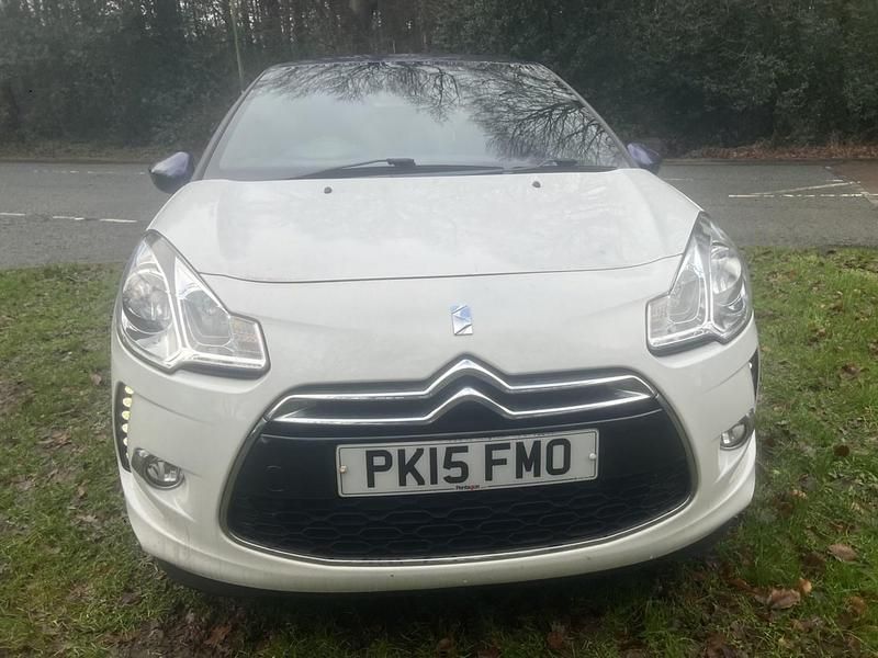 Używany Citroën DS3 2015 Biały Hatchback