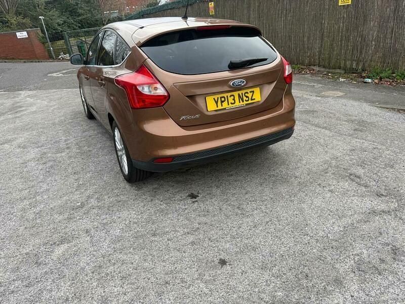Used Ford Focus Zetec 2013 Brown Hatchback