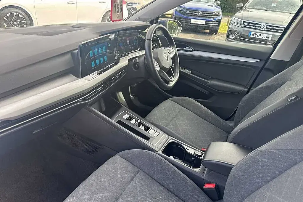 Used VW Golf VIII 115 HP (84 kW) 2023