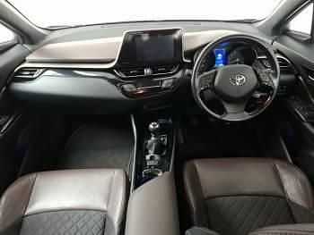 Used Toyota C-HR 115 HP (84 kW) 2017 Grey SUV