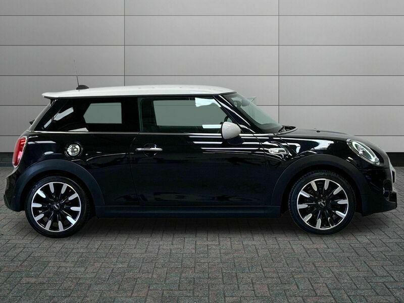Used Mini Cooper S Hatch 189 HP (139 kW) 2018 Black Hatchback