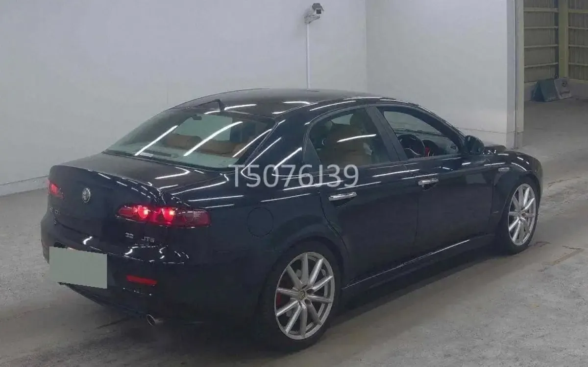 Used Alfa Romeo 159 260 HP (191 kW) 2008 Blue Sedan