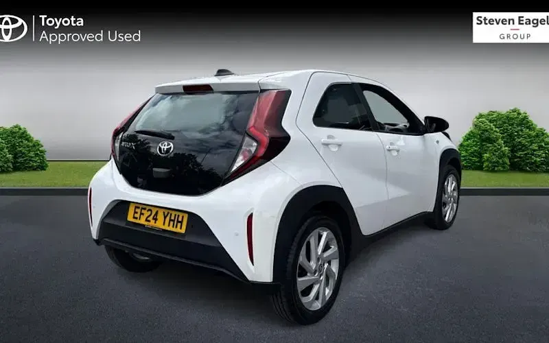 Used Toyota Aygo X PURE 72 HP (52 kW) 2025 SUV