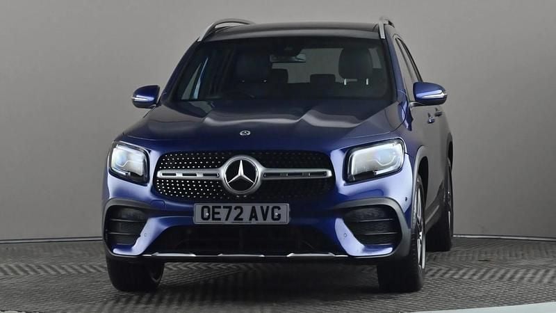 Used Mercedes GLB200 AMG Line Premium Plus 163 HP (119 kW) 2022 Blue SUV