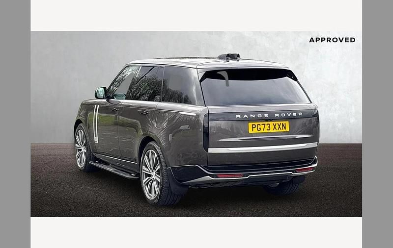 Used Land Rover Range Rover Autobiography 550 HP (404 kW) 2024 Grey SUV