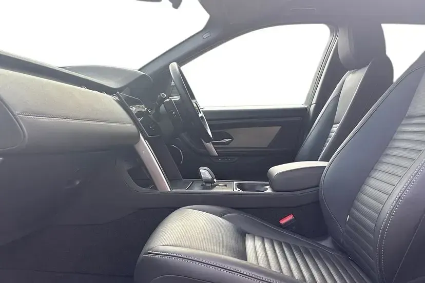 Used Land Rover Discovery Sport HSE Dynamic 201 HP (147 kW) 2024 Varesine blue SUV