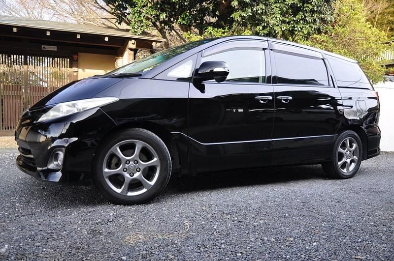 Begagnad Toyota Estima 2011 Svart Minibuss
