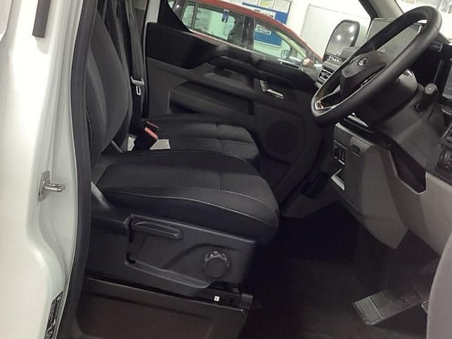 New Ford Transit Custom Limited 232 HP (170 kW) 2025 Estate