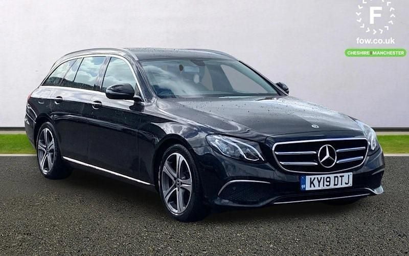 Used Mercedes E200 Active 184 HP (135 kW) 2019 Black Estate