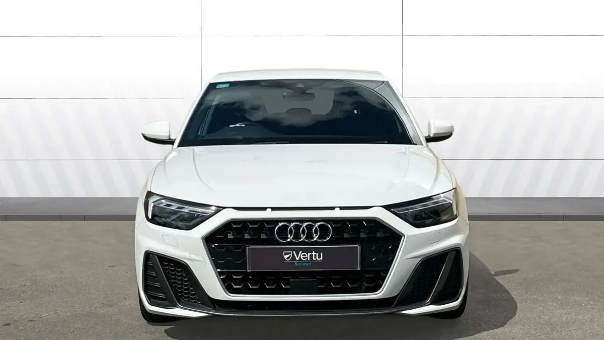 Begagnad Audi A1 S-Line 95 HK (69 kW) 2022 Vit SUV