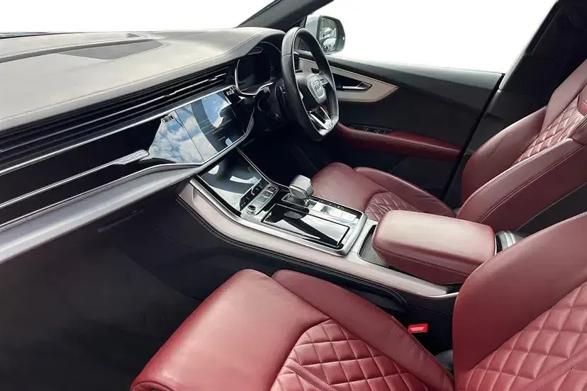 Używany Audi SQ8 Comfort 507 KM (372 kW) 2021 Szary SUV
