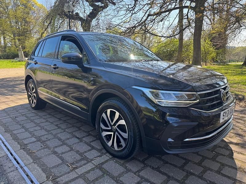 Used VW Tiguan Active 150 HP (110 kW) 2021 Black SUV