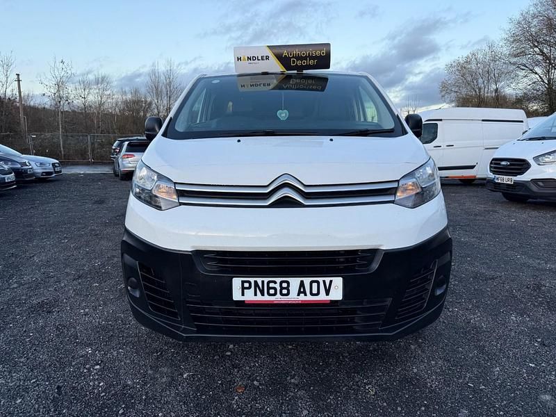 Used Citroën Dispatch 120 HP (88 kW) 2018 White MPV