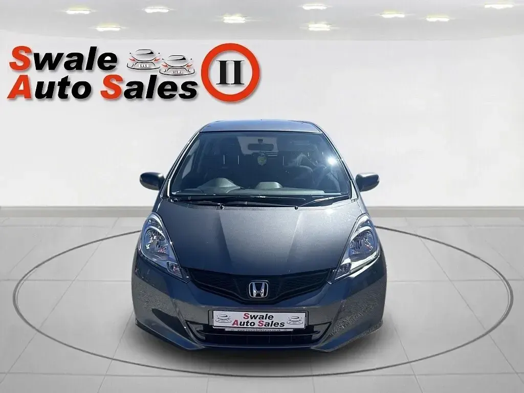 Second-hand Honda Jazz ES 99 CP (72 kW) 2011 Gri Hatchback