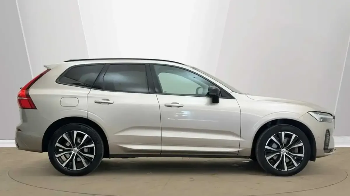 Used Volvo XC60 Plus 250 HP (183 kW) 2024 SUV