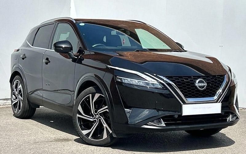 Black Used 2022 Nissan Qashqai Tekna+ SUV | £20,161 (Expensive) - Image 1/4