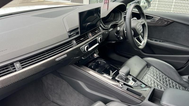 Usado Audi RS5 Design 450 HP (330 kW) 2022 Branco Coupé