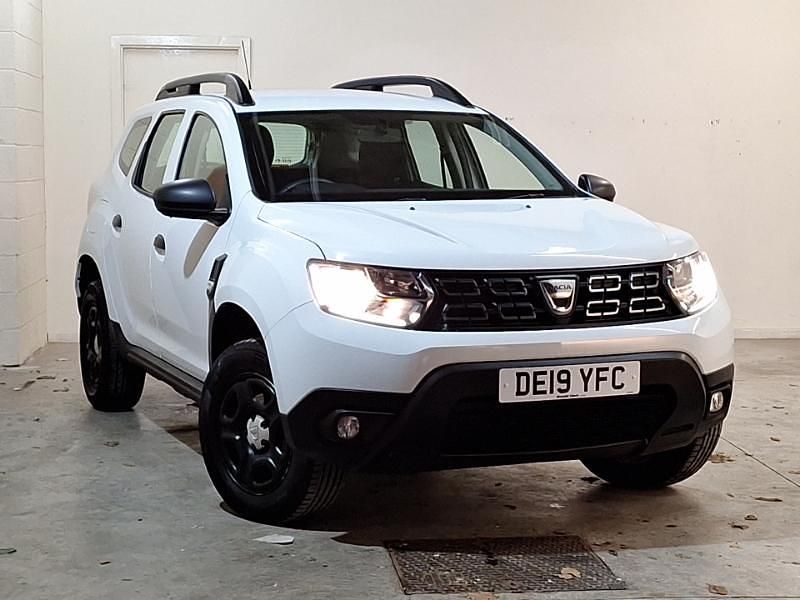 White Used 2019 Dacia Duster Essentiel SUV | £7,998 (Good price) - Image 1/4