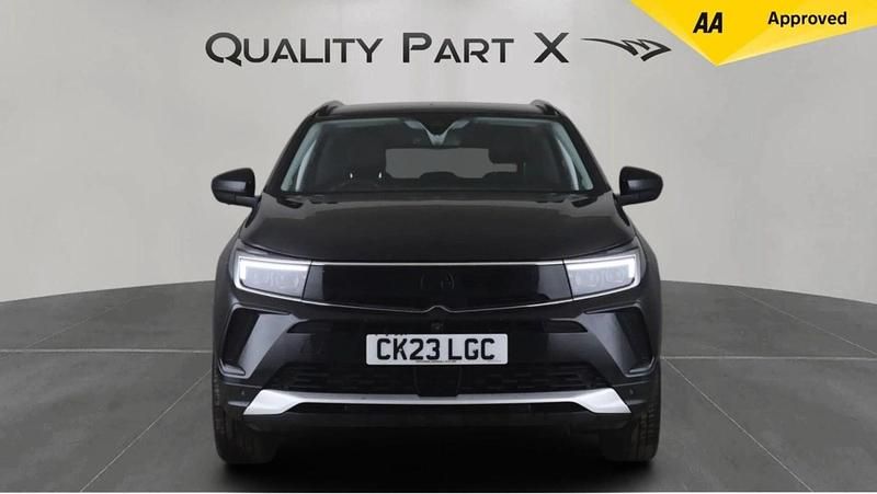 Second-hand Vauxhall Grandland X Ultimate 2023 Negru SUV