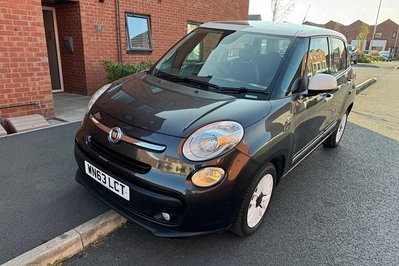 Green Used 2013 Fiat 500L Lounge MPV | £1,750 (Fair price) - Image 1/1