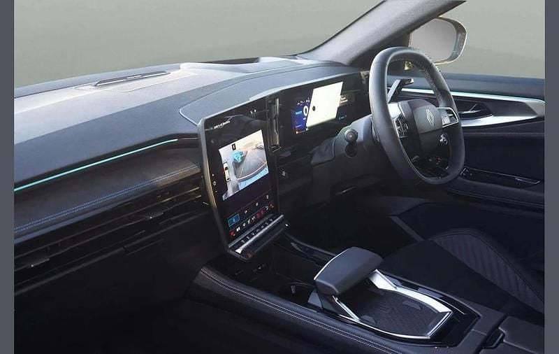 Used Renault Rafale Iconic Esprit Alpine 200 HP (147 kW) 2025 Other SUV