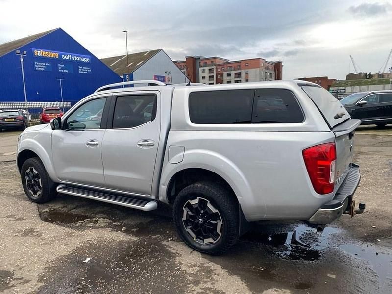 Used Nissan Navara Tekna 190 HP (139 kW) 2020 Silver Pickup