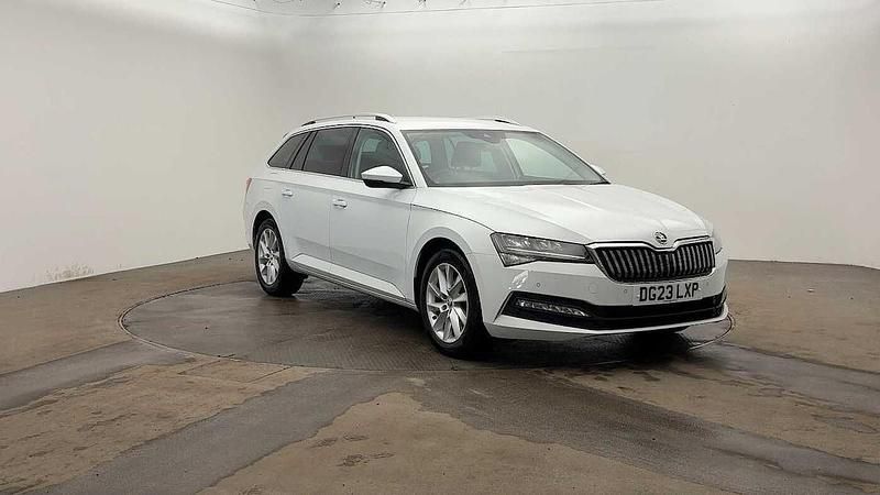 Moon white metallic Used 2023 Skoda Superb SE Technology Estate | £23,695 (Fair price) - Image 1/4