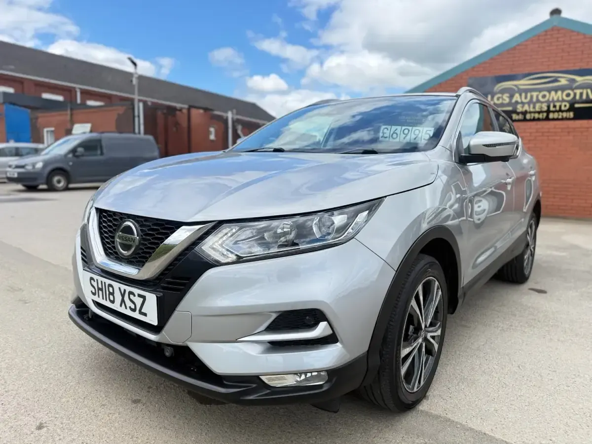 Usado Nissan Qashqai N-Connecta 2018 Prateado SUV