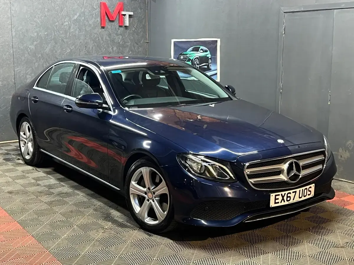 Used Mercedes E350 SE 258 HP (189 kW) 2017 Blue Sedan