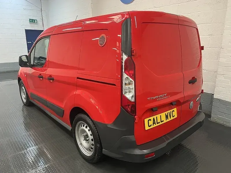 Used Ford Transit Connect 113 HP (83 kW) 2015 Red MPV