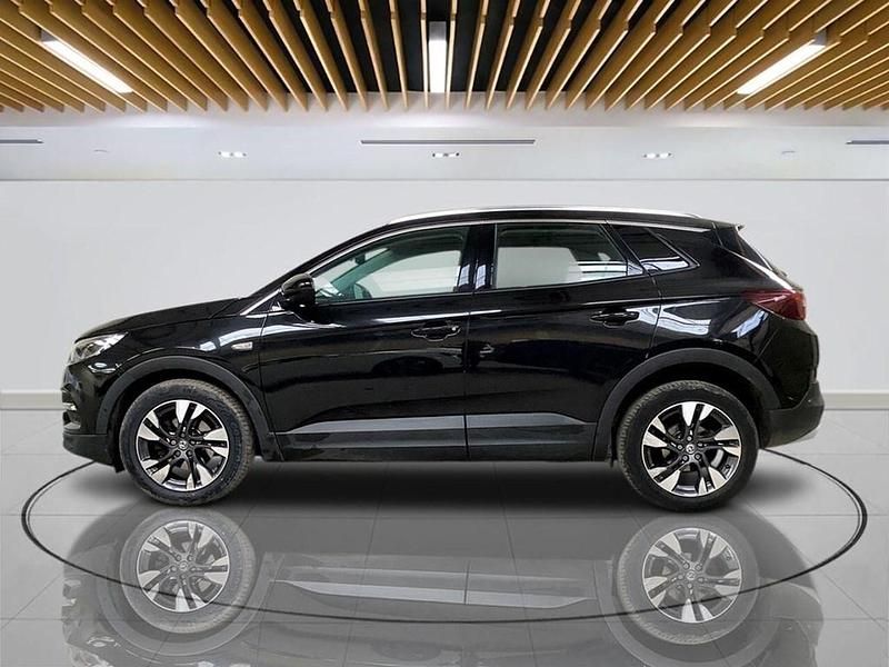 Used Vauxhall Grandland X Sport 130 HP (95 kW) 2019 Black SUV