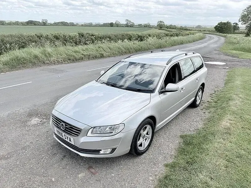 Used Volvo V70 Business Edition 2016 Silver Estate